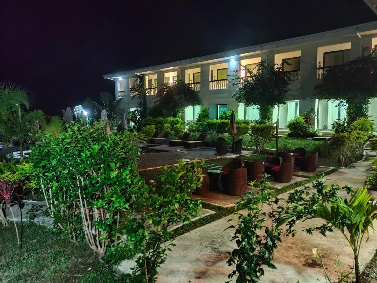 Nadi Fancy Hotel Bagian luar foto